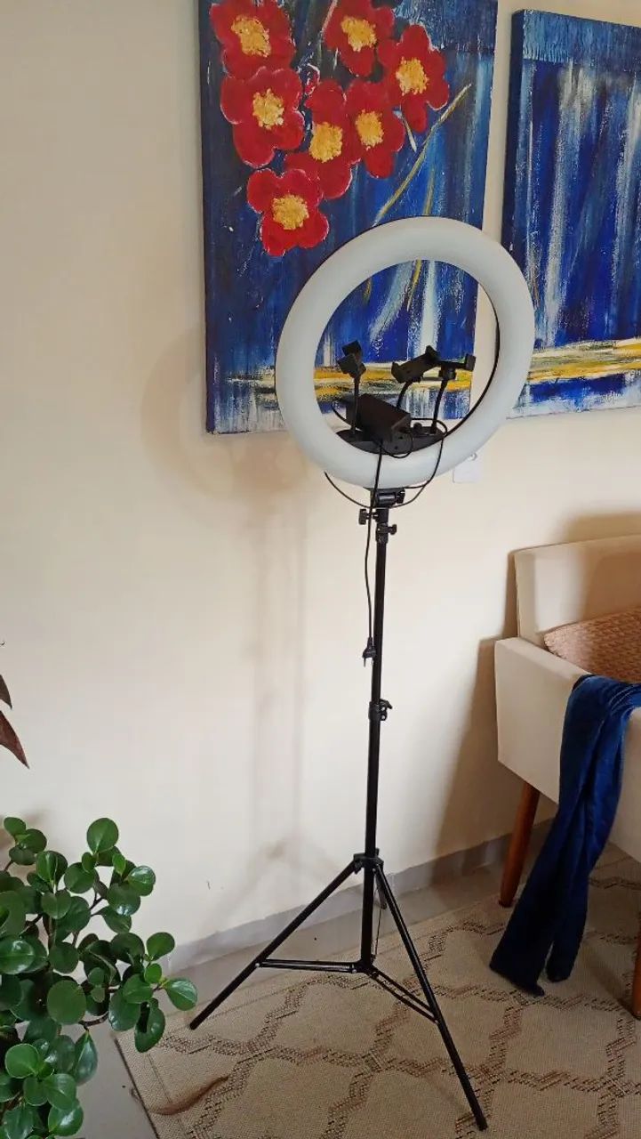Vendo hing semi nova
