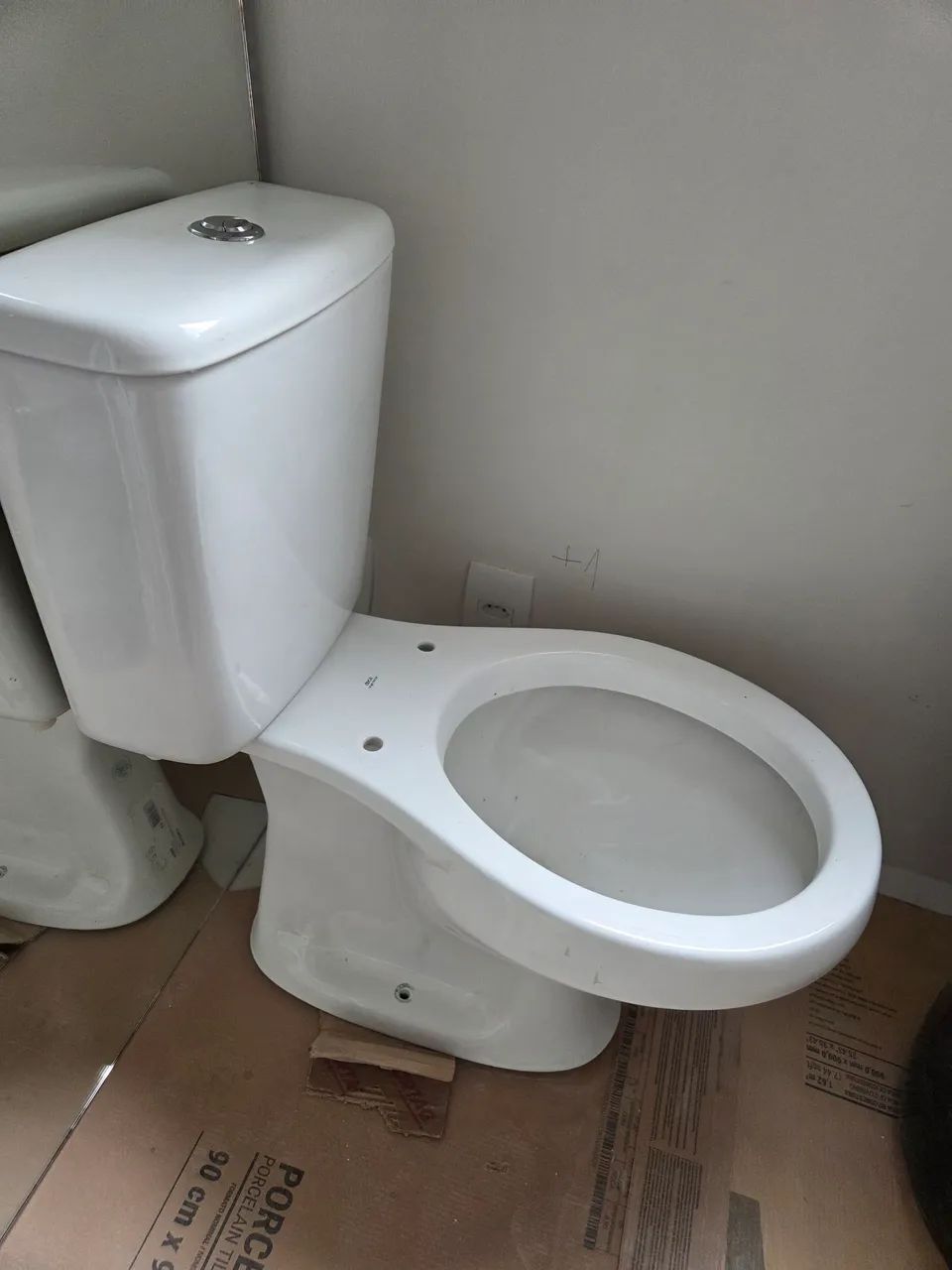 Bacia sanitária com caixa acoplada DECA - Foto 4