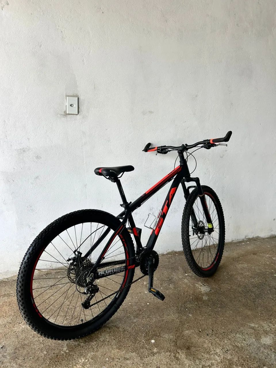 Bicicleta aro 29 marca GTA modelo NX11 - Foto 4
