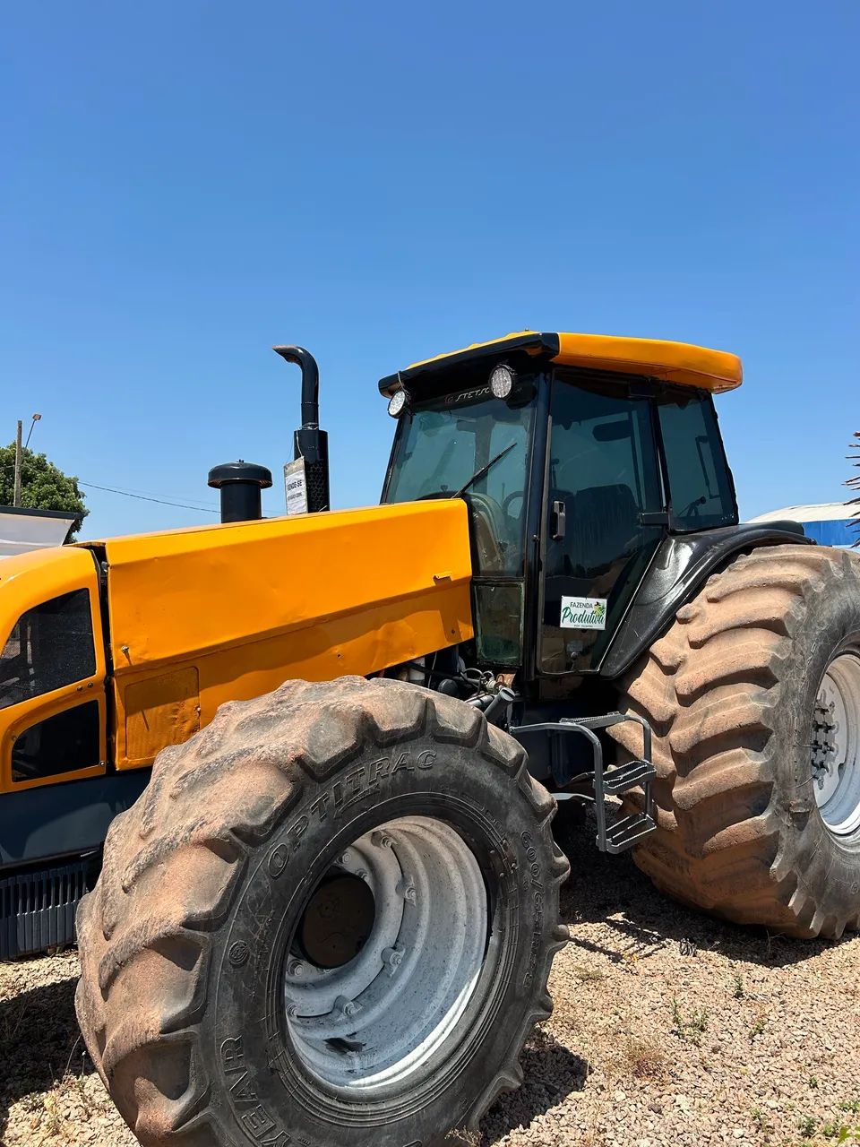 TRATOR BH205 - Foto 5