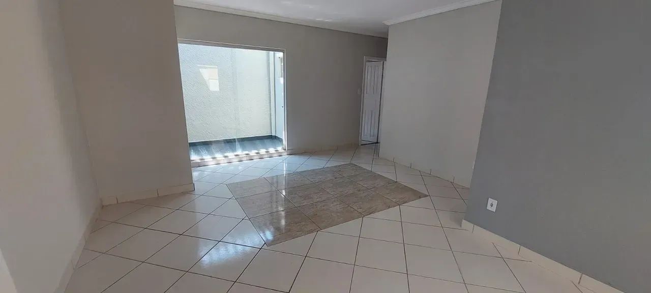 EXCELENTE CASA NO JARDIM AMÉRICA. 04 QUARTOS. - Foto 5