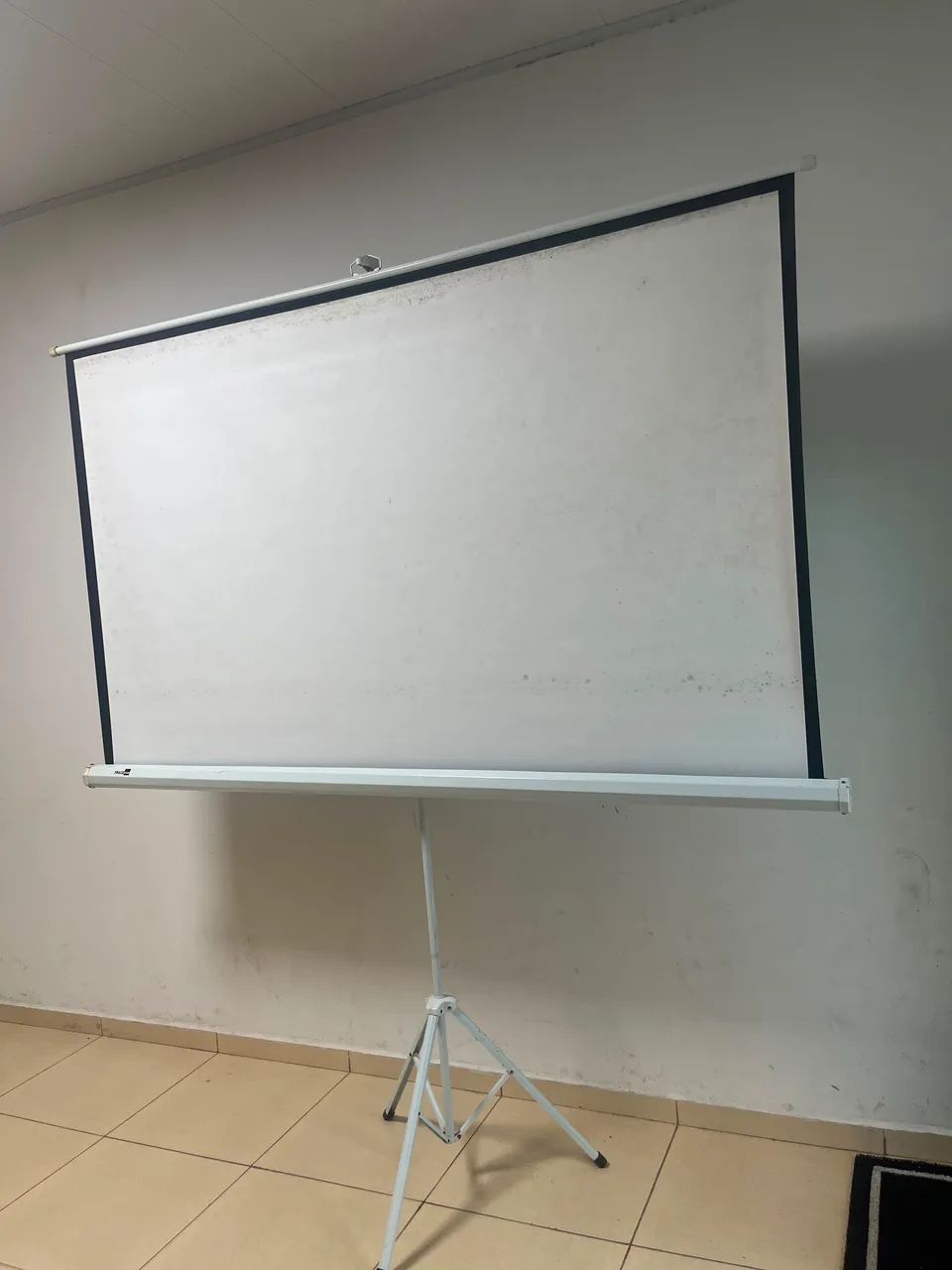 PROJETOR E TELA  - Foto 5