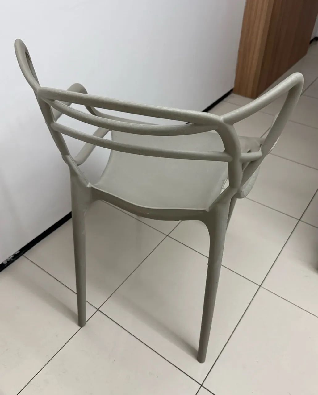 Kit com 2 Cadeiras polipropileno cinza - Foto 4