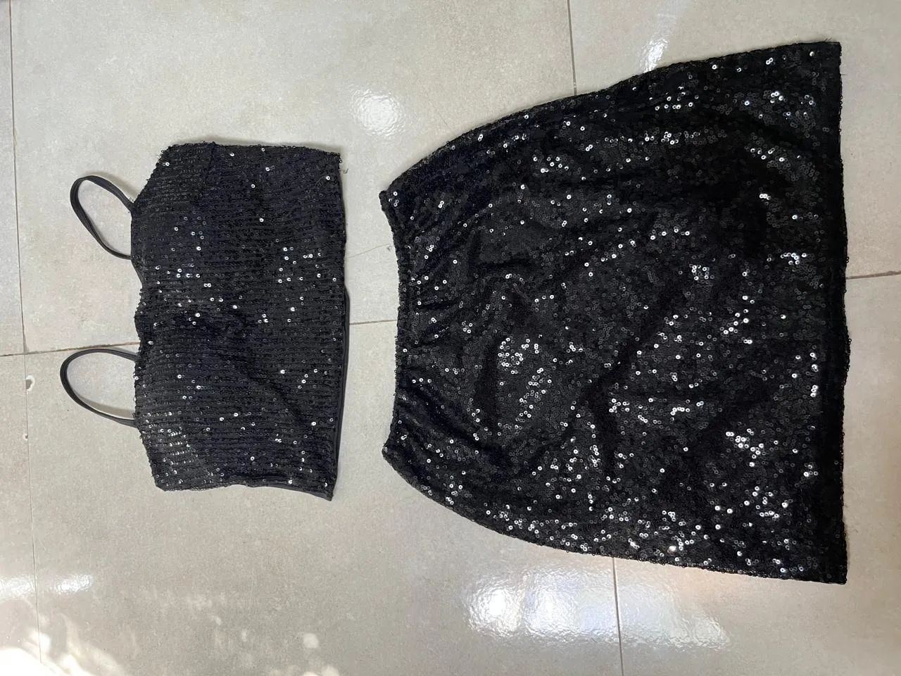 Vendo roupas semi novas e novas  - Foto 2