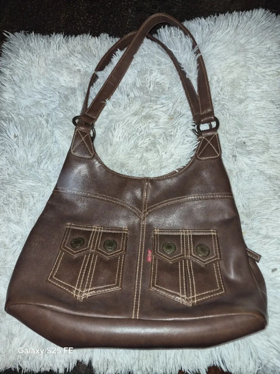 Bolsa Levis original em couro marrom
