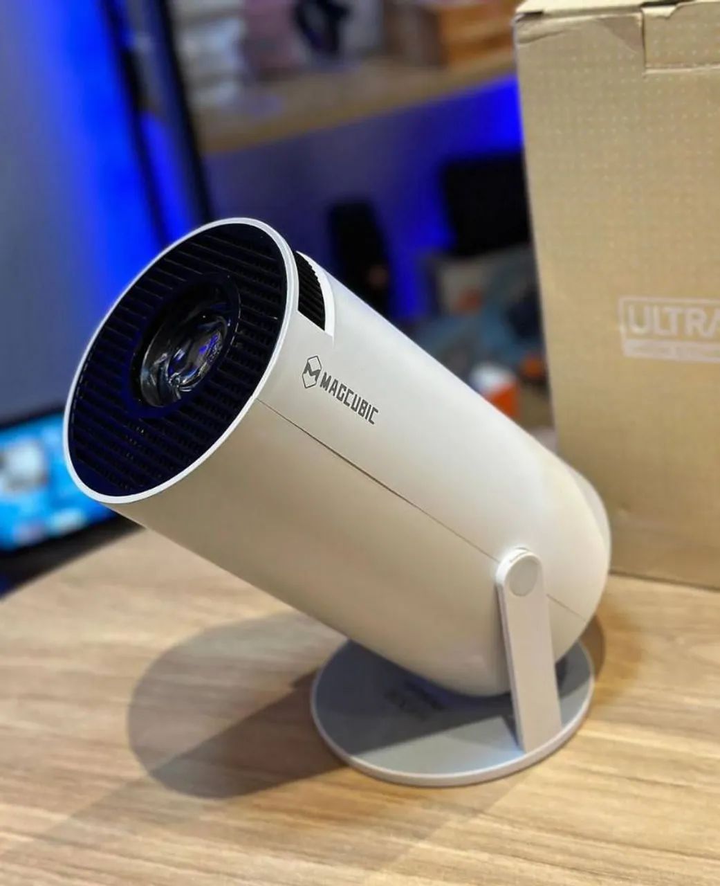 PROJETOR PORTÁTIL ULTRA HD- SOU LOJA