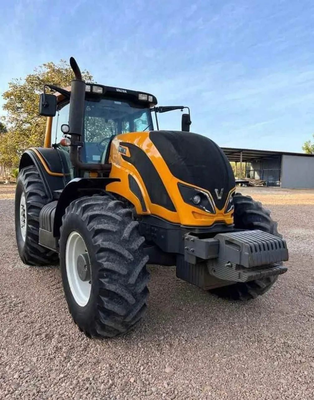 Trator Valtra - Foto 2