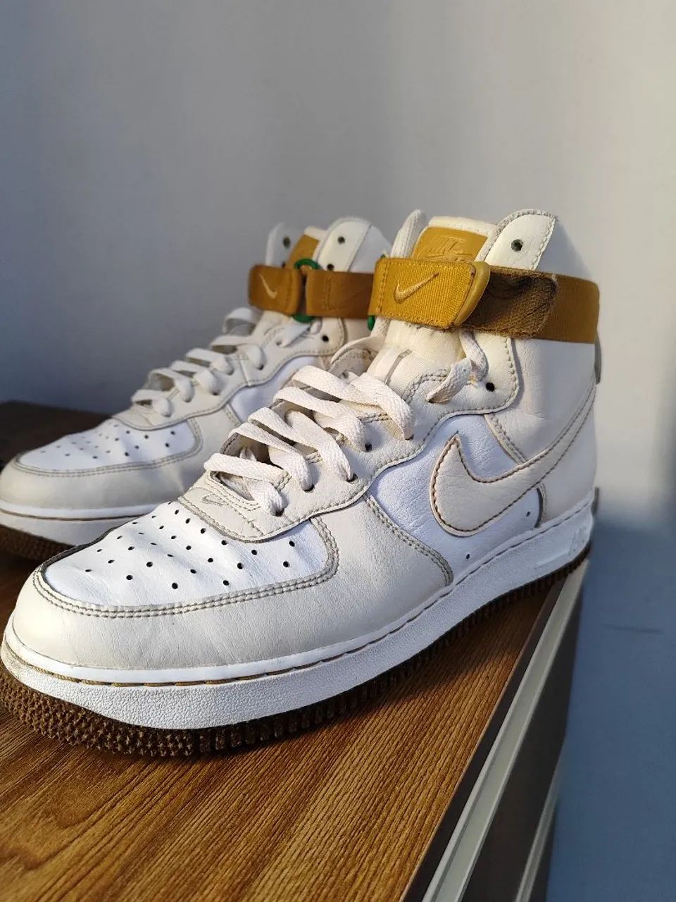 Tênis Nike Air Force Mid White/Creme