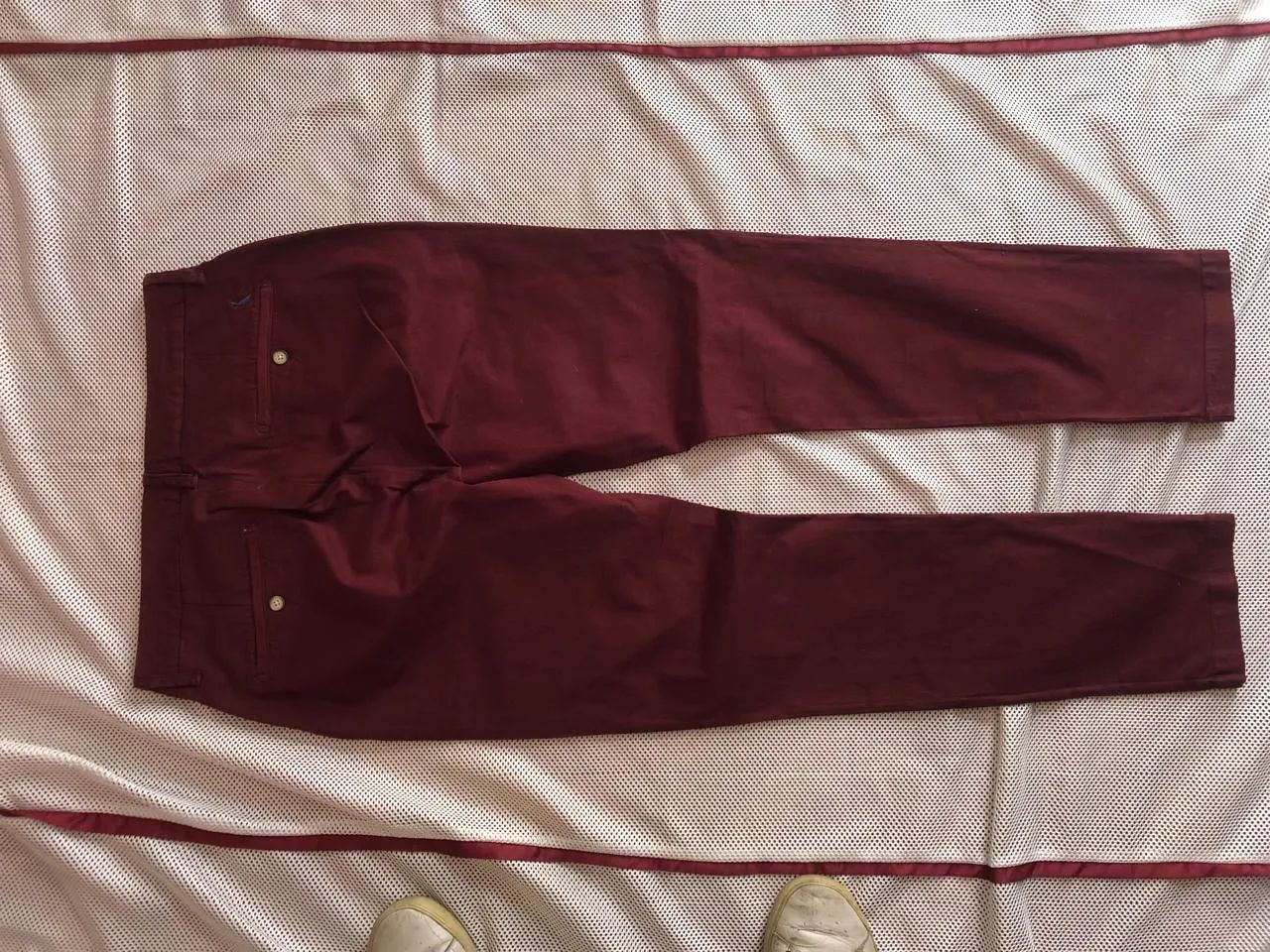 Calça sarja reserva vinho 44 com elastano impecável  - Foto 2