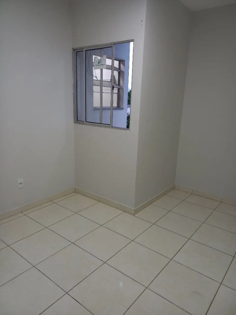 Aluga se apt 1quarto e sala  na glória próximo de tudo 