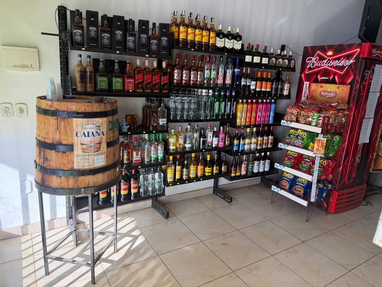 Distribuidora de Bebidas e Tabacaria - Foto 2