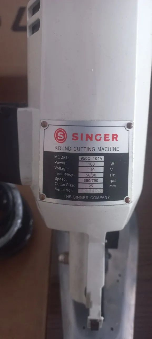 Maquina de corte singer - Foto 4