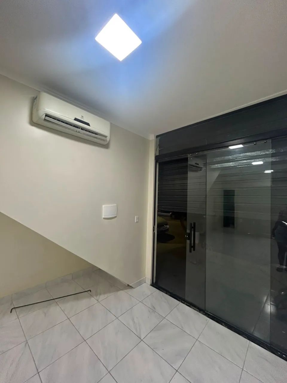 Ponto comercial próx. Av. Timbiras - principal.
