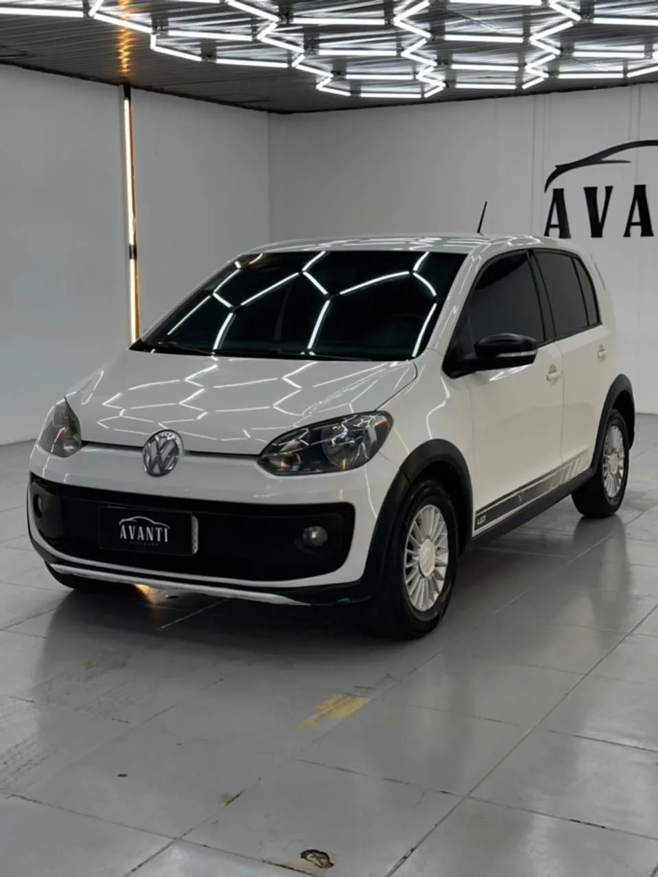 Volkswagen Up! up! track 1.0 Total Flex 12V 5p 2017