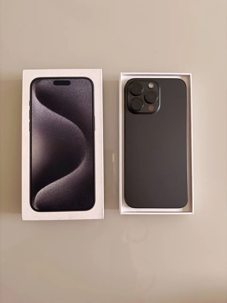 iPhone 15 Pro Max 