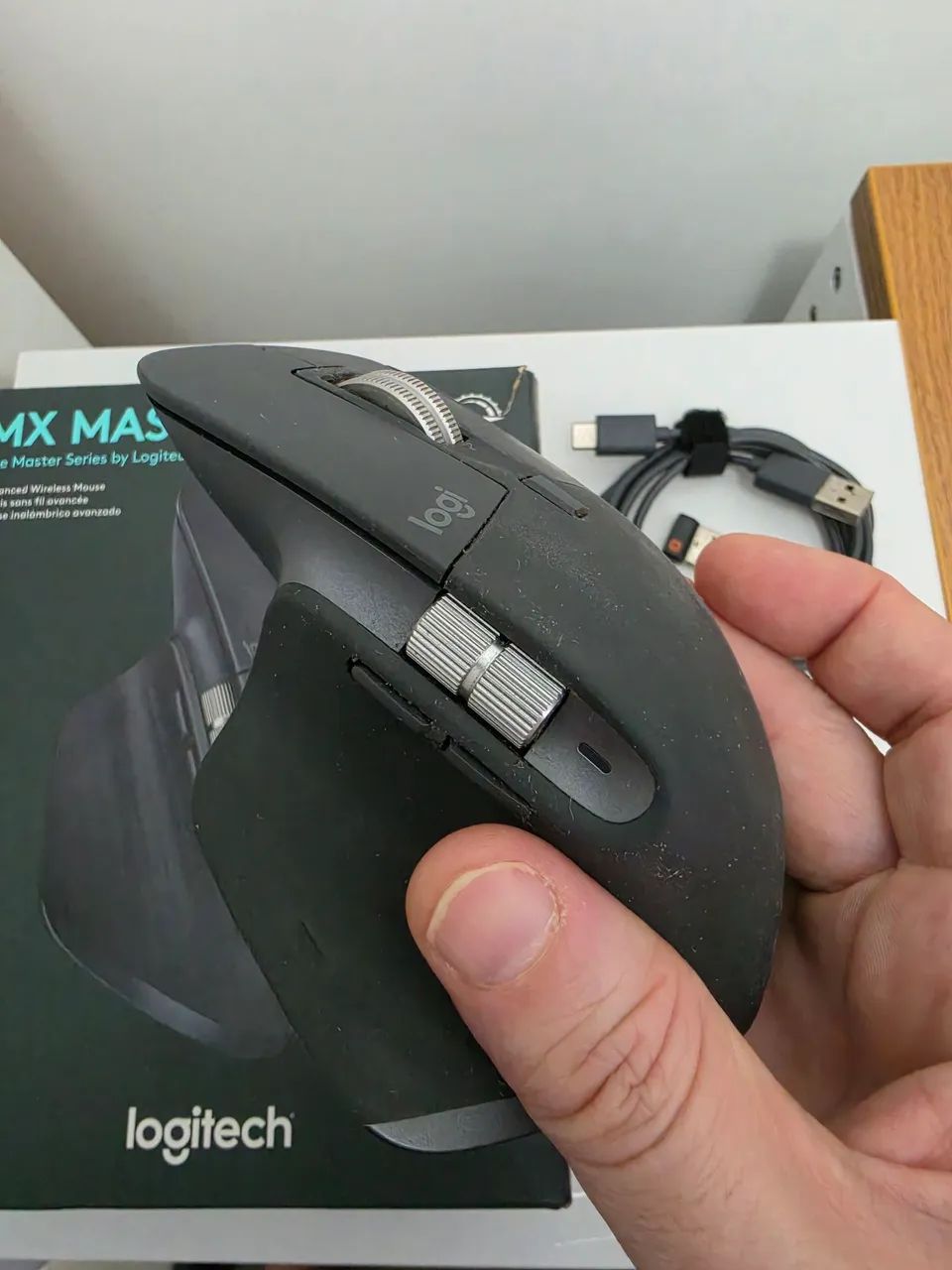 Mouse MX Master 3 - Foto 3