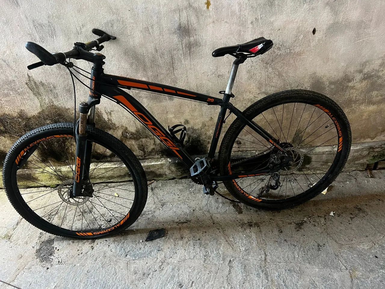 Bicicleta Oggi hacker sport 