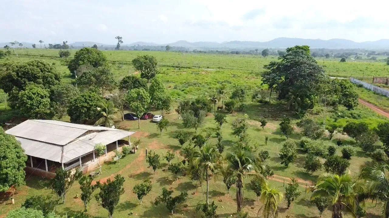 OPORTUNIDADE: CHÁCARA A VENDA - 100m da PA-160