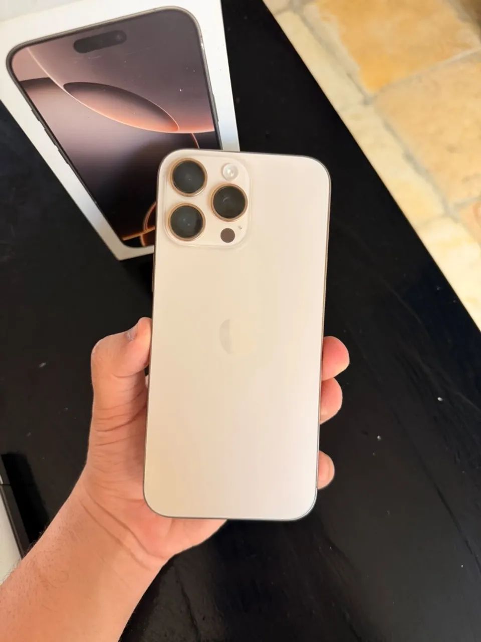 Iphone 16 pro max - Foto 2