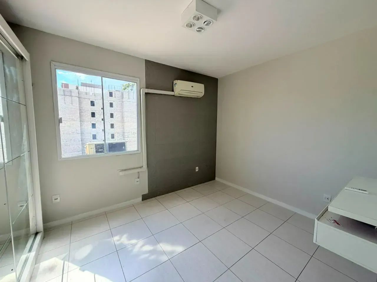 Vendo Apartamento com 3 quartos, sendo 1 Suite, 76m², Edifício Júpiter - Foto 4