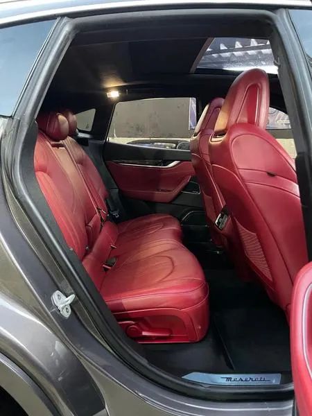 Maserati Levante 3.0 V6 350cv Aut., foto 15 de 18