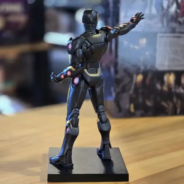 Boneco - Marvel Avengers - Iron Man - Artfx+ - Foto 4