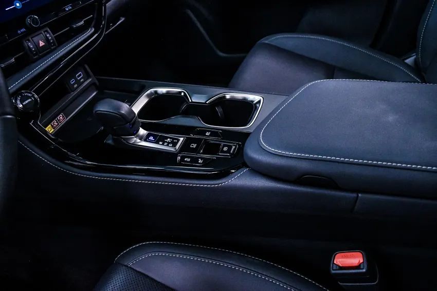Lexus NX-350h Luxury 2.5 16V Aut. (hybrid), foto 18 de 19
