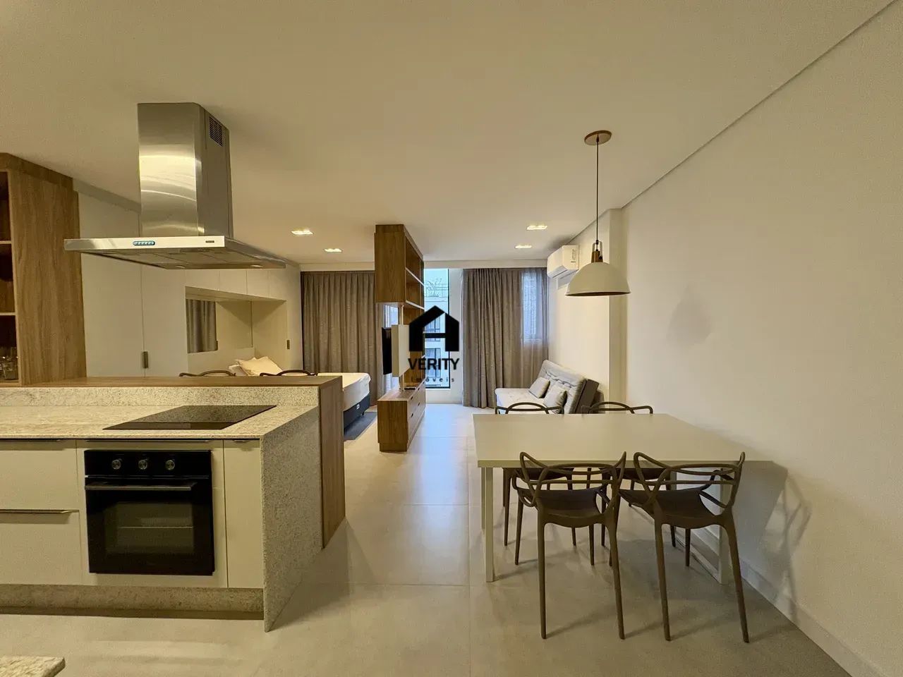 Studio Mobiliado no Viva Trindade | Andar Alto | Próximo à UFSC - Foto 2