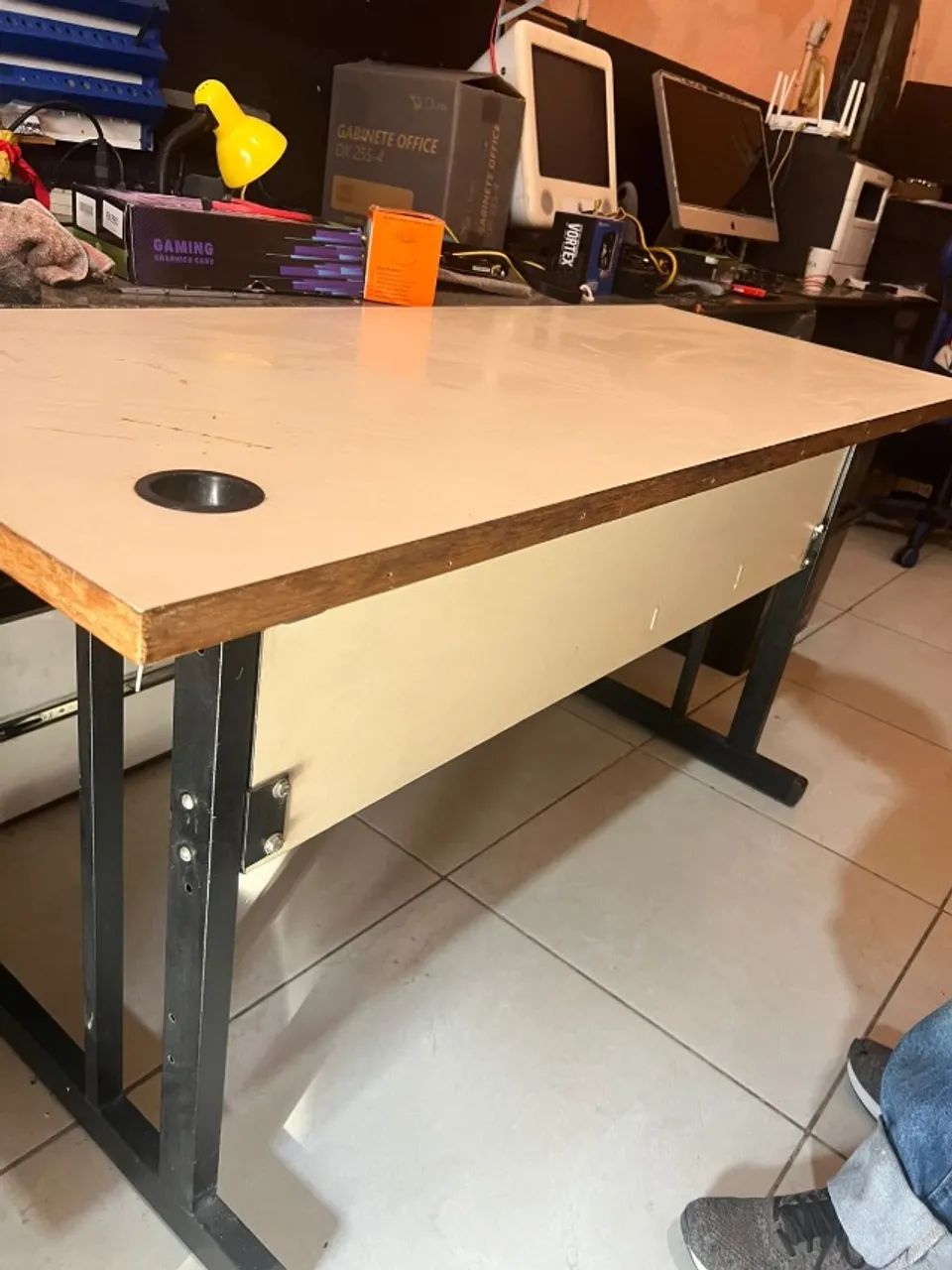 MESA DE ESCRITÓRIO 1,50M X 0,50M
