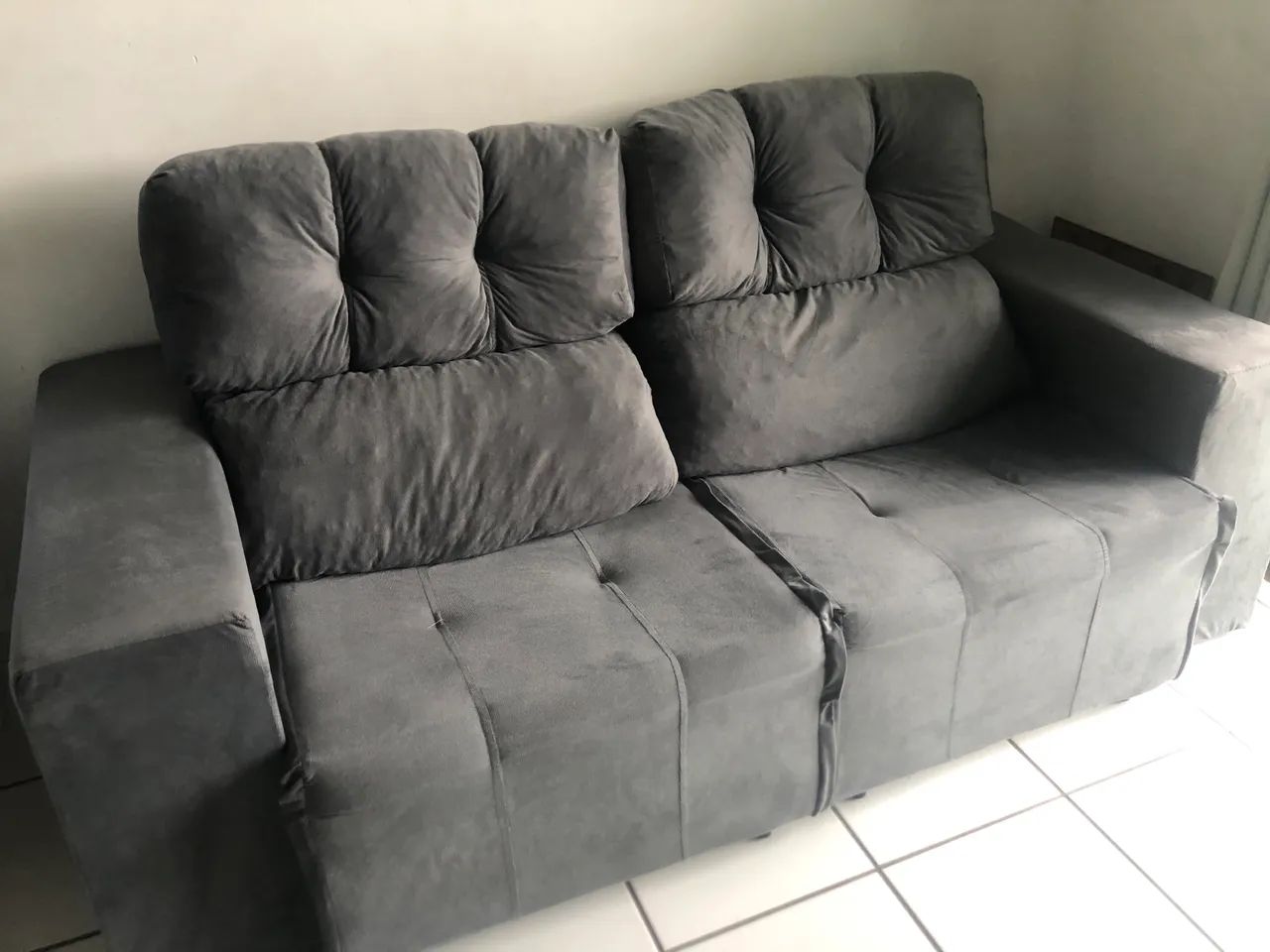 Sofá Retratil cinza - Foto 4