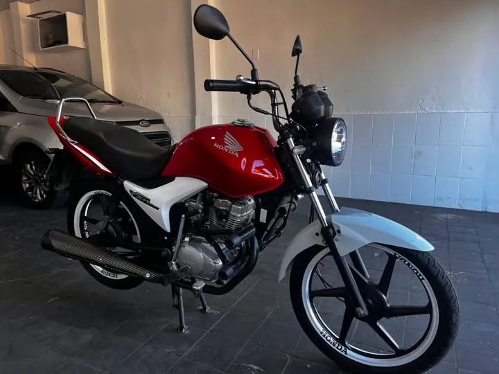 Vendo moto 150 2013