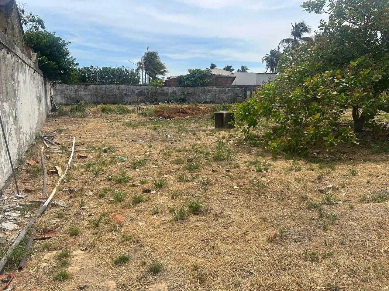 Lote perto da praia na Aruana [11680]