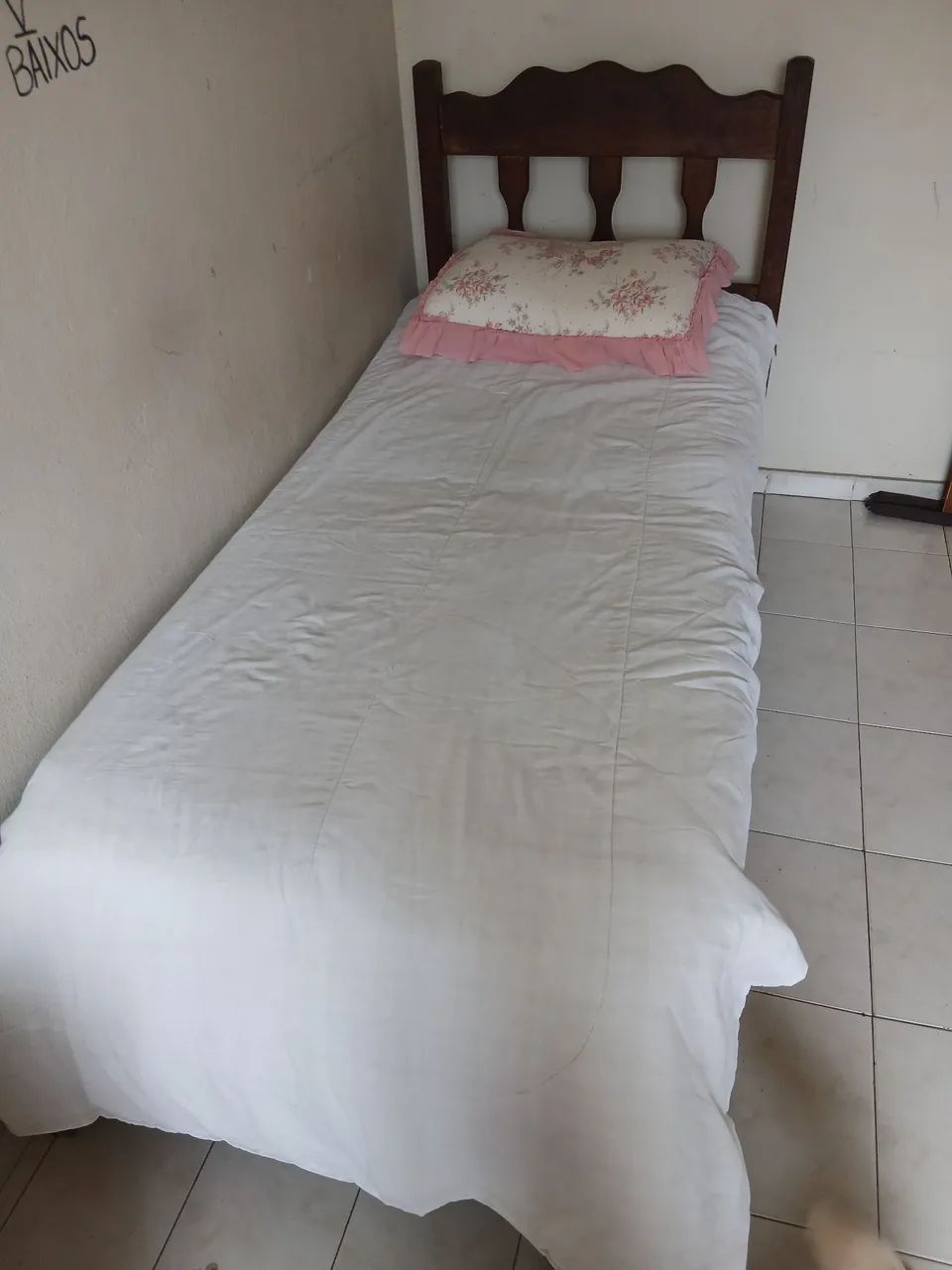 SOFÁ DE 3 LUGARES + CAMA DE SOLTEIRO  - Foto 2