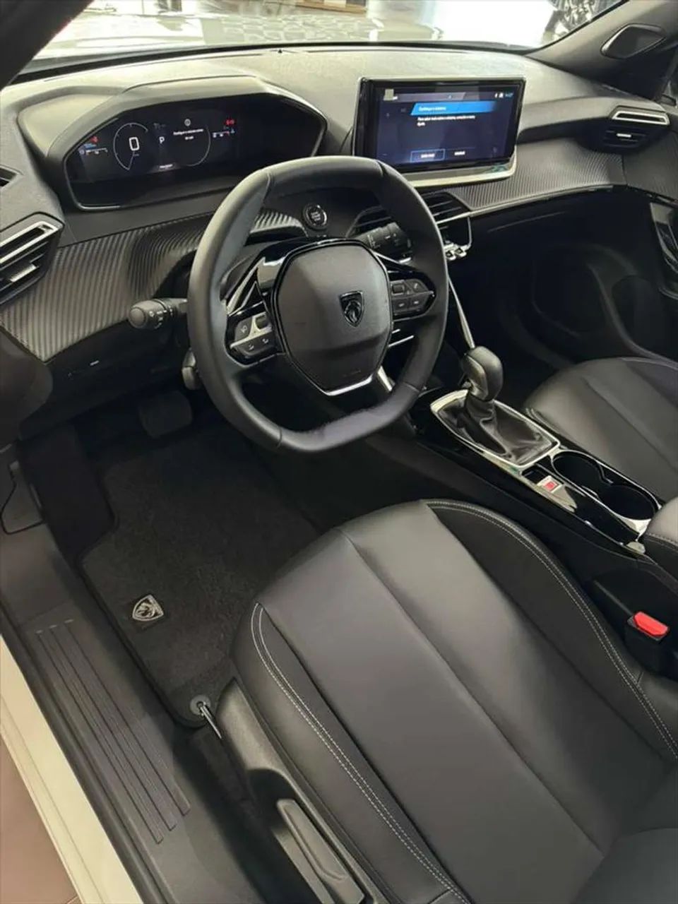 Peugeot 2008 GT 1.0 Turbo Flex 5p Aut., foto 9 de 12