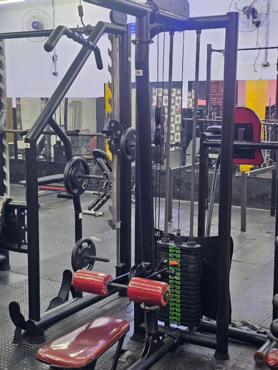 Musculação- Pulley Costas pegada alta e remada baixa. - Foto 2