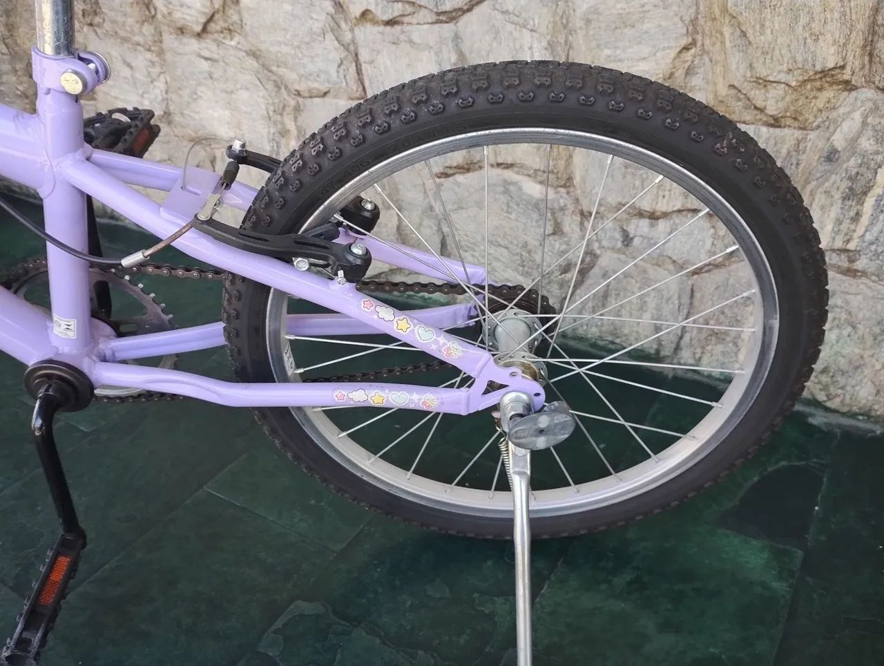 Bicicleta infantil Mormaii aro 20  - Foto 4