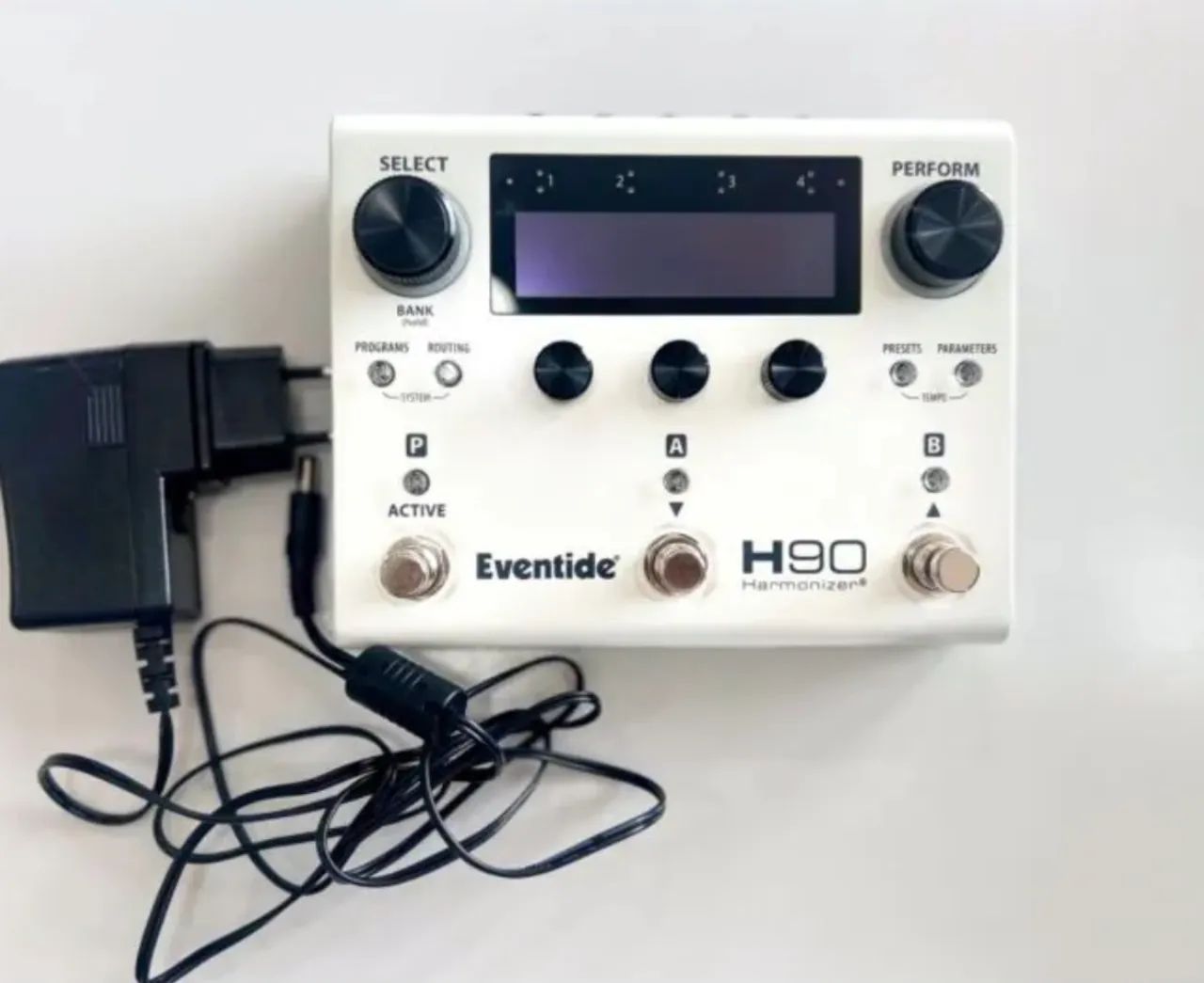 H90