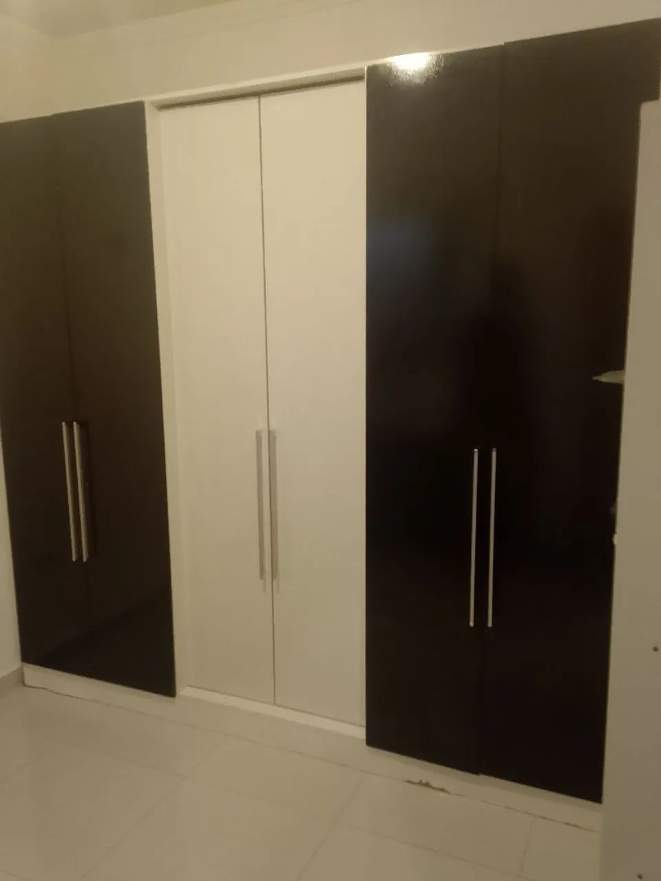 Vendo guarda roupa entrega e montagem grátis  - Foto 4