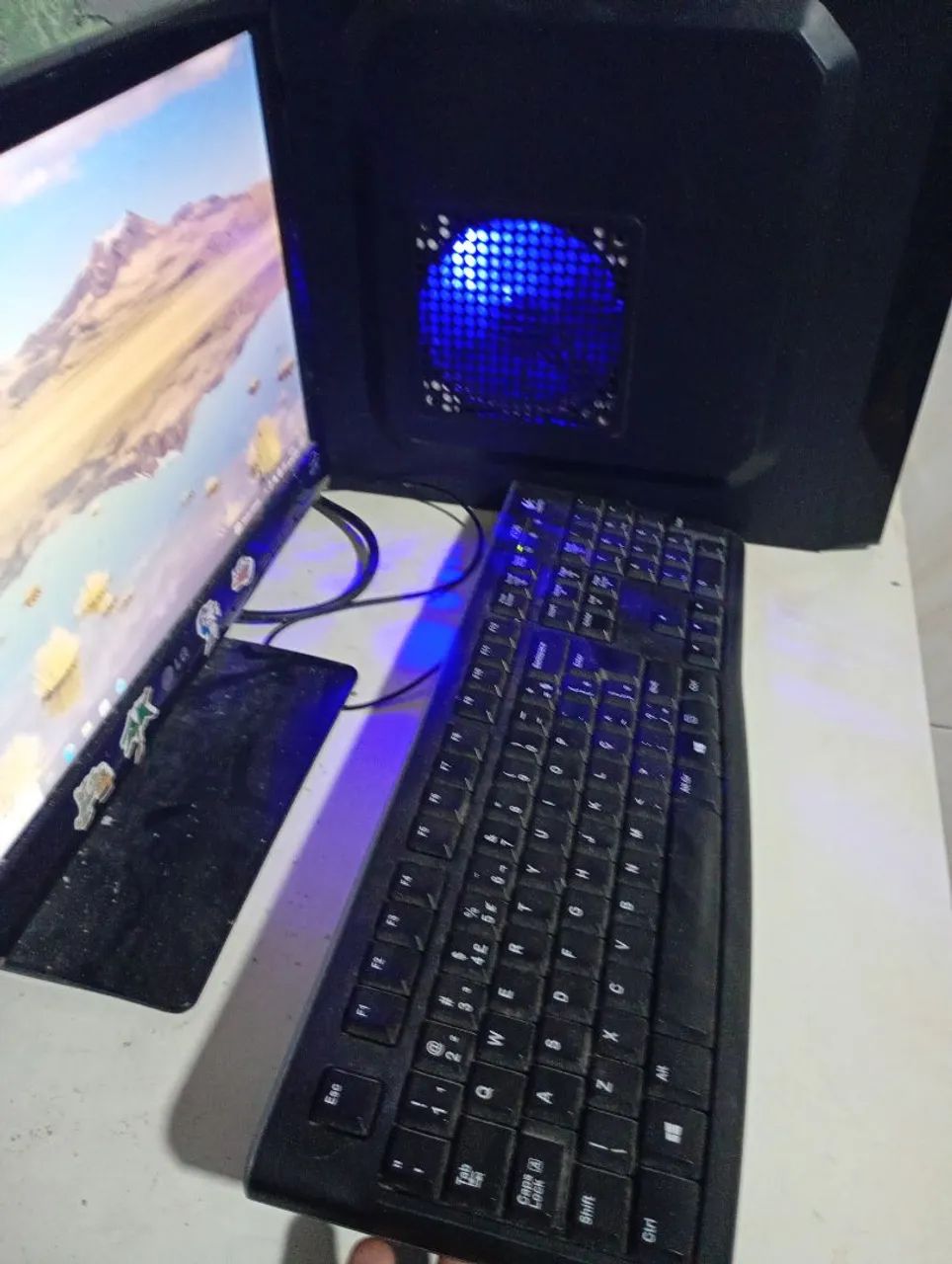 Computador de escritório padrão  - Foto 3