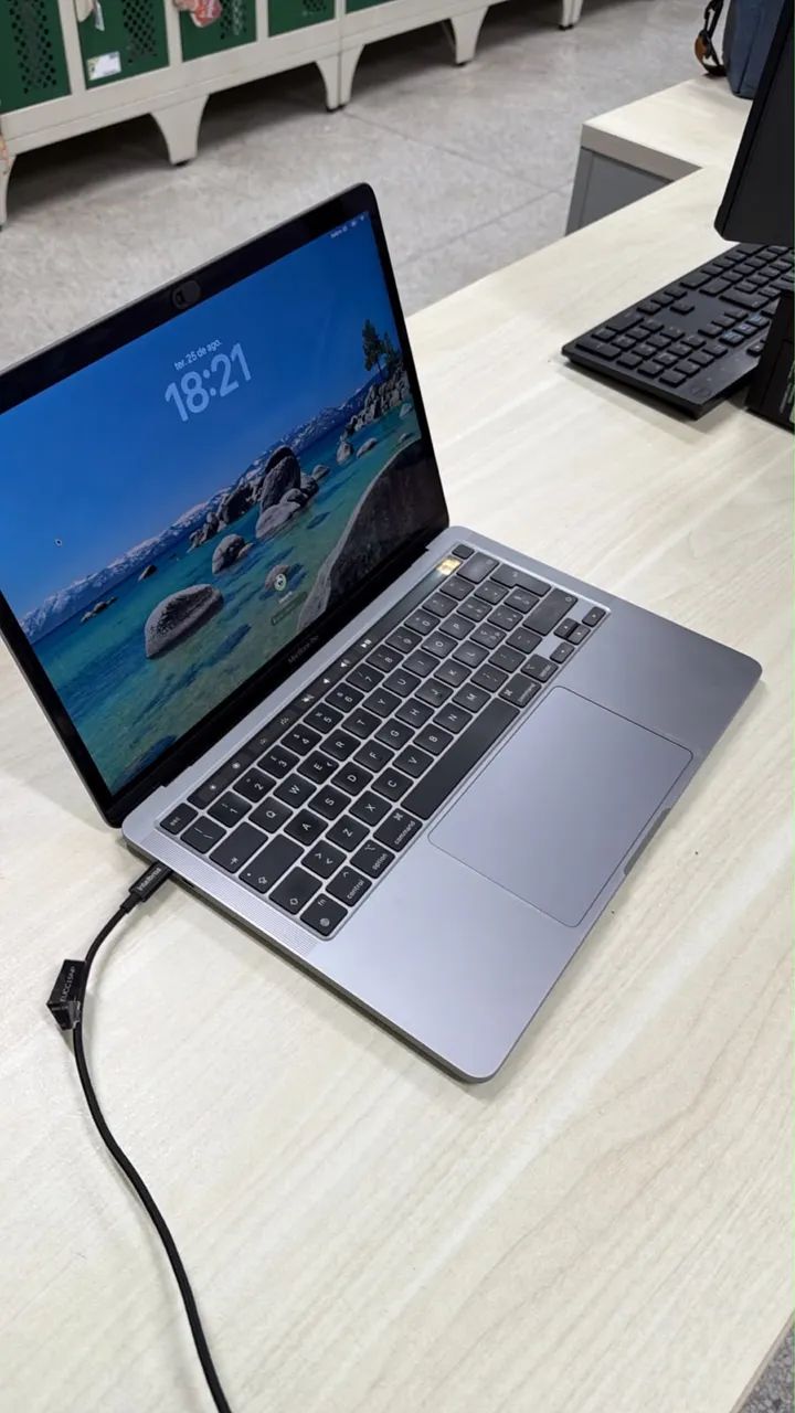 MACBOOK M1 PRO  - Foto 2