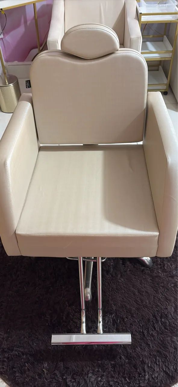 Vende-se Cadeira de cabeleireira  - Foto 3