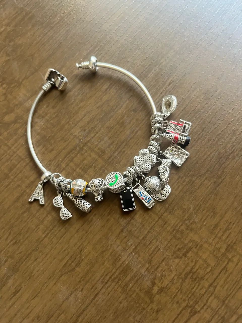 VENDO PULSEIRA DE PRATA COM BERLOQUE 