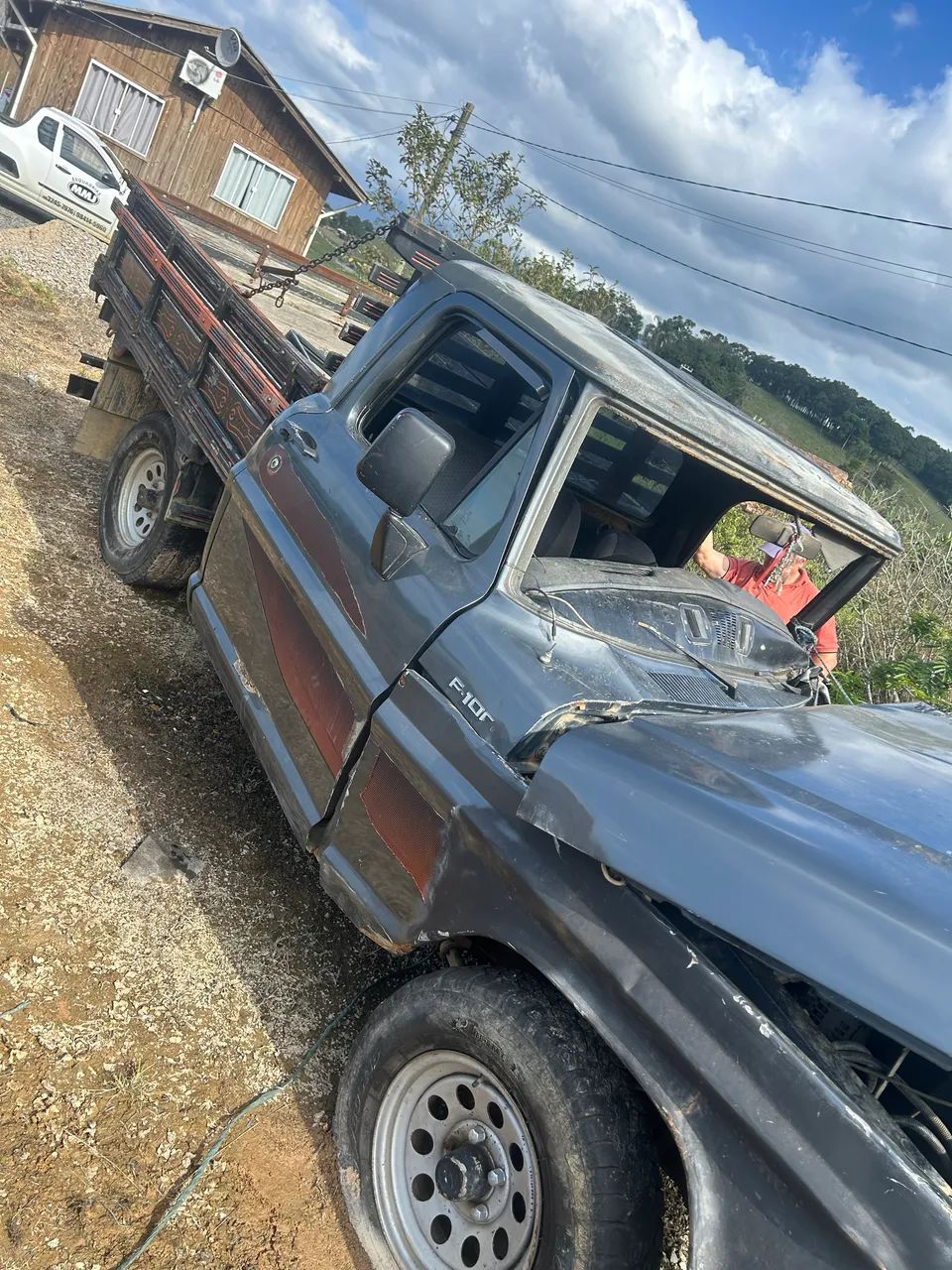 Camionete F1000 Batida - Foto 3