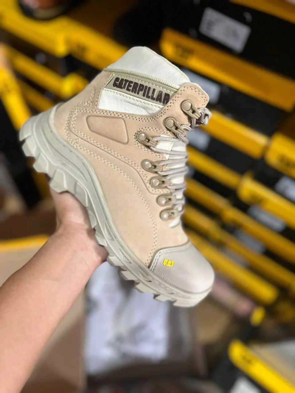 BOTA COTURNO CATERPILLAR NUDE 