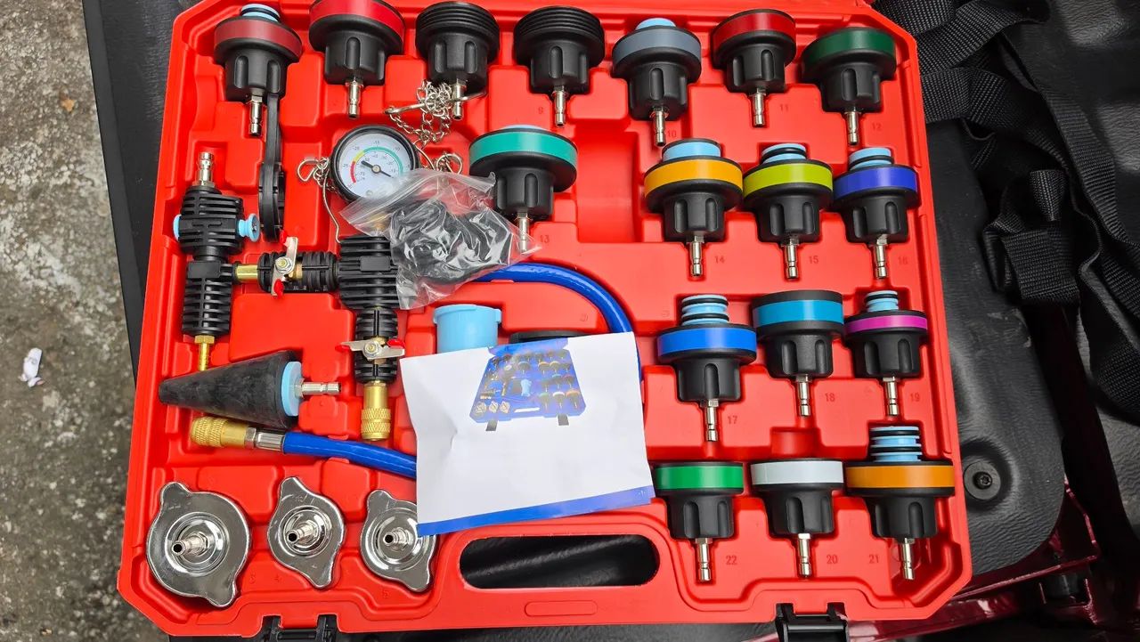 Kit Teste de pressão do radiador e do sistema de refrigeração a vácuo. - Foto 4