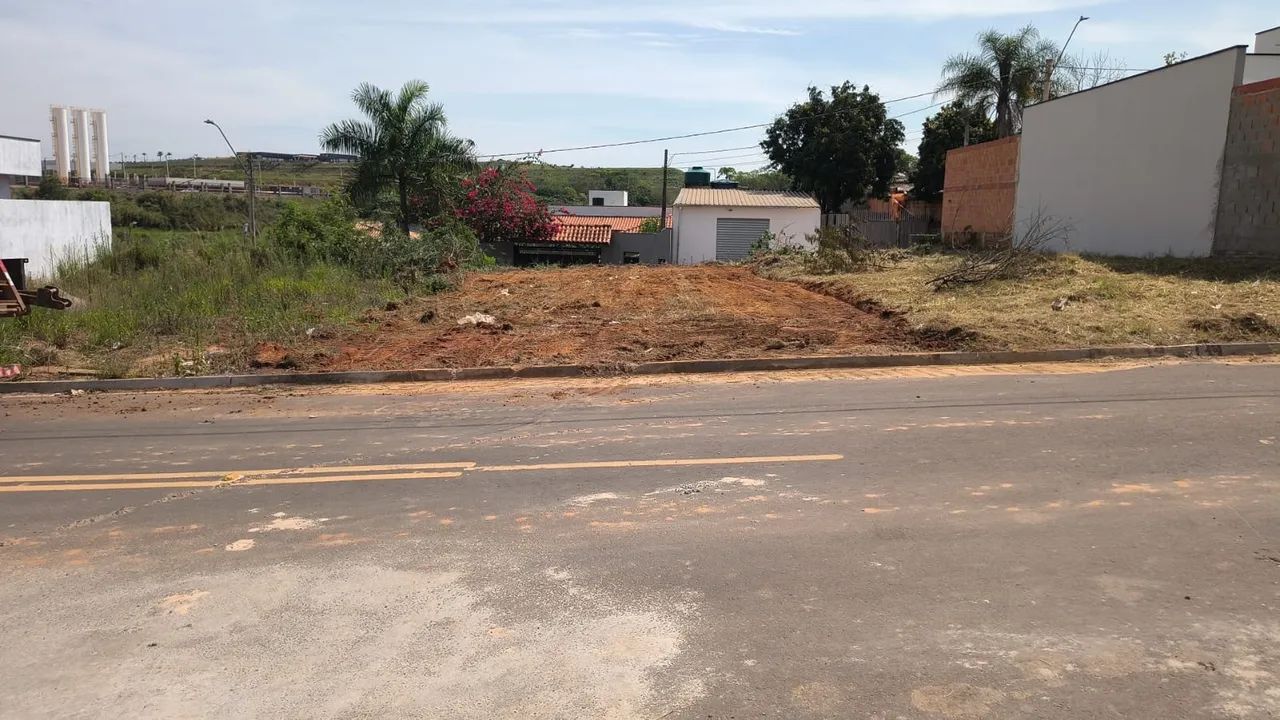 Terreno Plano vila dos canários 150mts