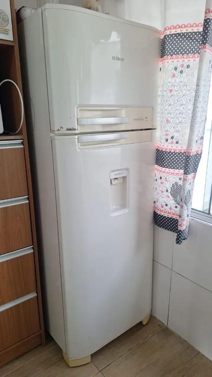 Geladeira com defeito 