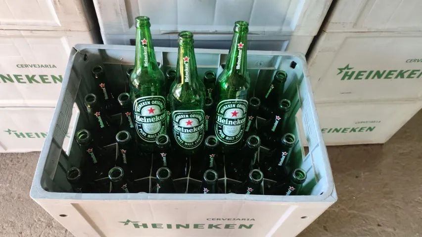 Caixas de 600ml com 24 und de vasilhames HEINEKEN - Foto 2