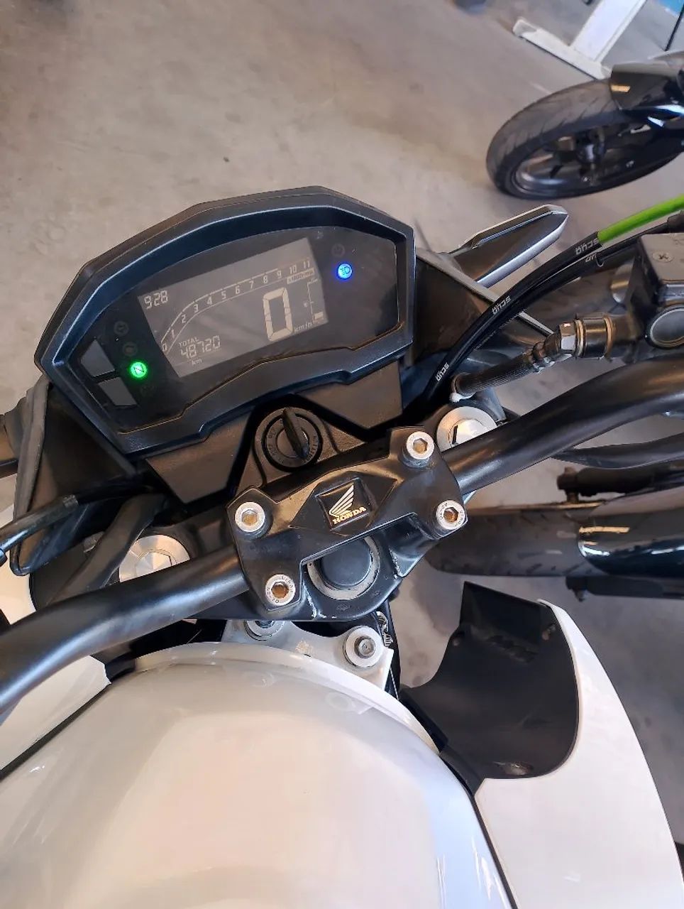 HONDA CB250 2022 - Foto 3