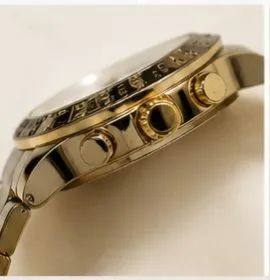 Relógio dourado da Guess - Foto 5